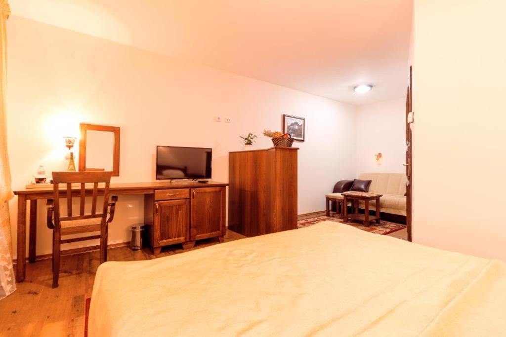 Downtown Rooms Ni Exterior foto